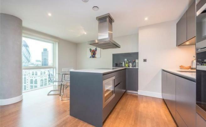 One Commercial Street Apartment London Exterior photo